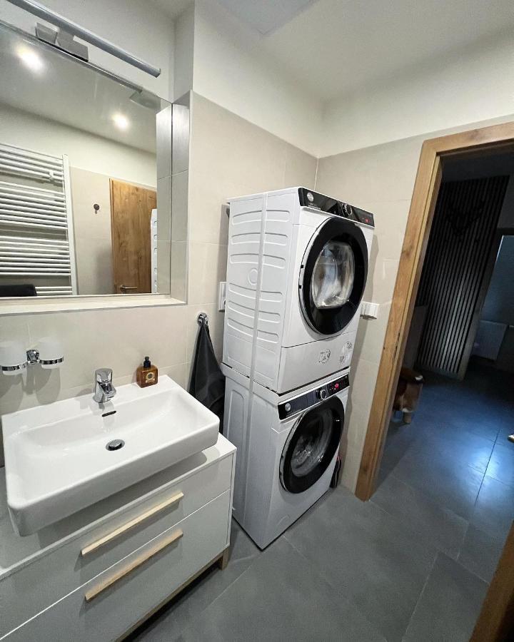 U Jelena Harrachov - Rodinny Apartman U Lesa S Garazi Exterior photo